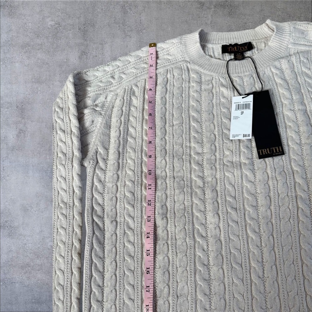 Truth by Republic Men’s Cable Knit Crewneck Sweater Beige Small NWT - Picture 2 of 6